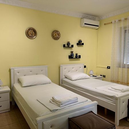 Fun House Serenity Apartamento Tirana Exterior foto