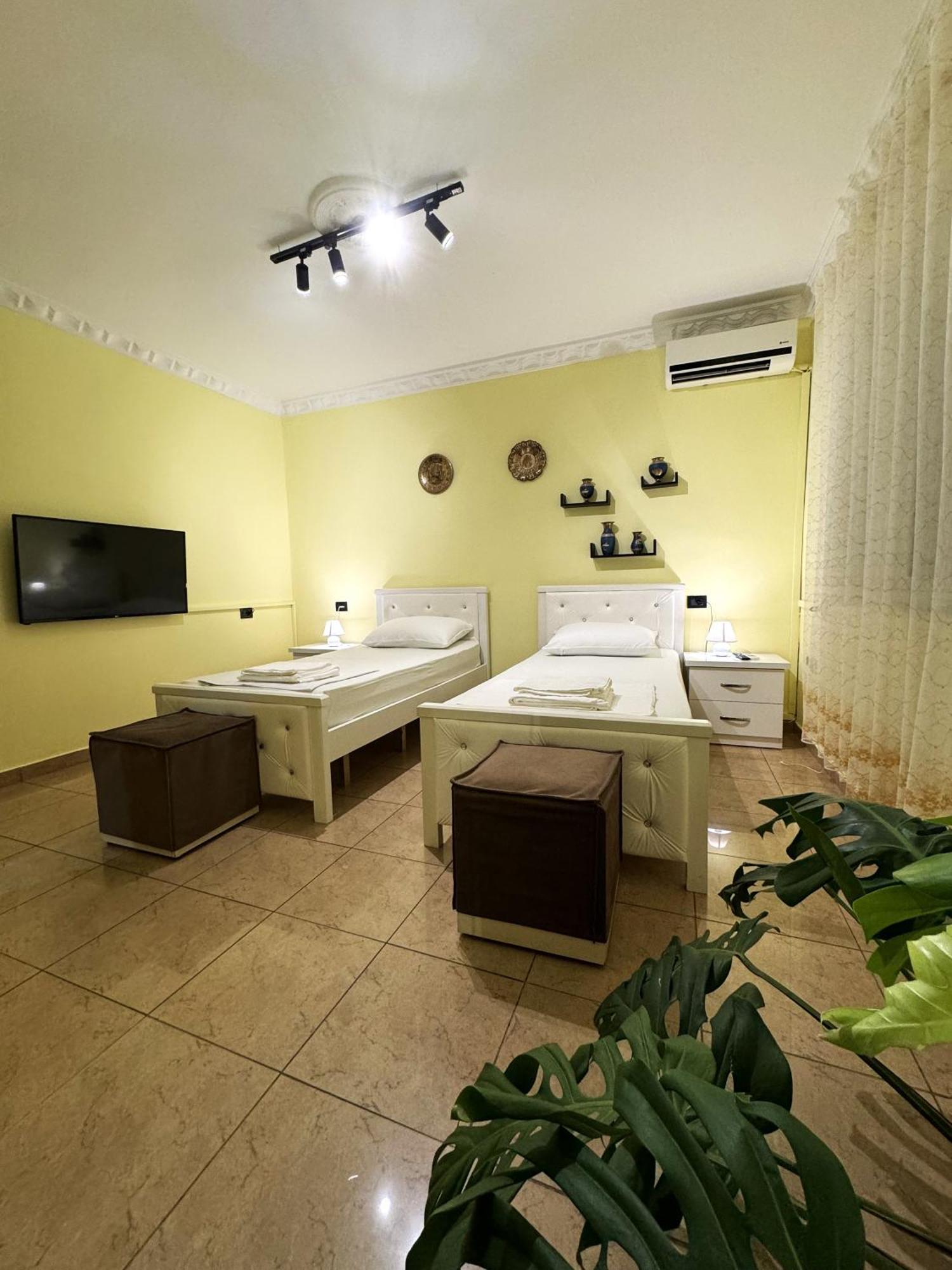 Fun House Serenity Apartamento Tirana Exterior foto