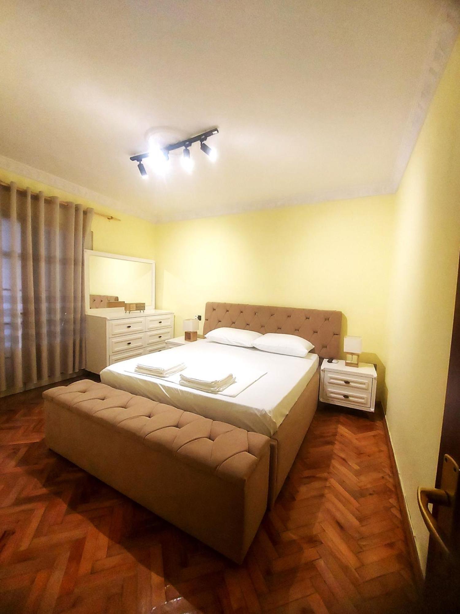 Fun House Serenity Apartamento Tirana Exterior foto